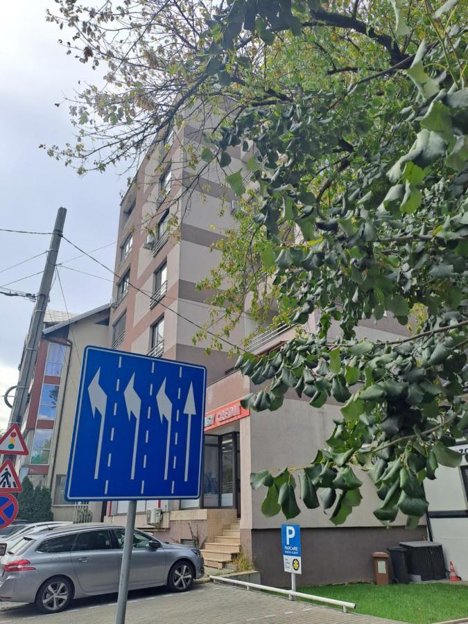 Rim1 Apartment Питещ Екстериор снимка